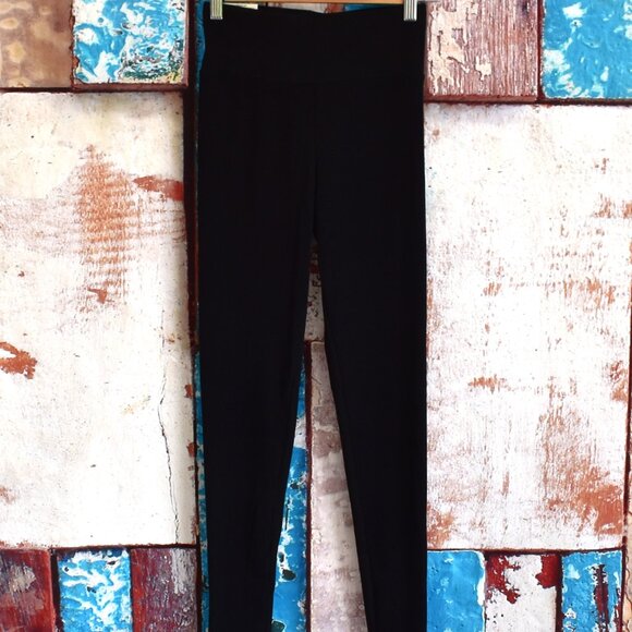 Women's No Boundaries Cozy Rib Legging Ankle Length XSMALL Black NEW - Picture 1 of 7